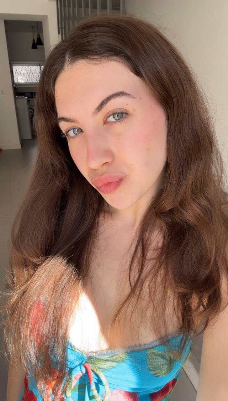 Nude girl Amber in Coimbatore