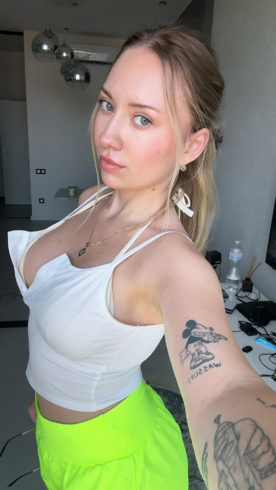 KateV in her underwear in Coimbatore