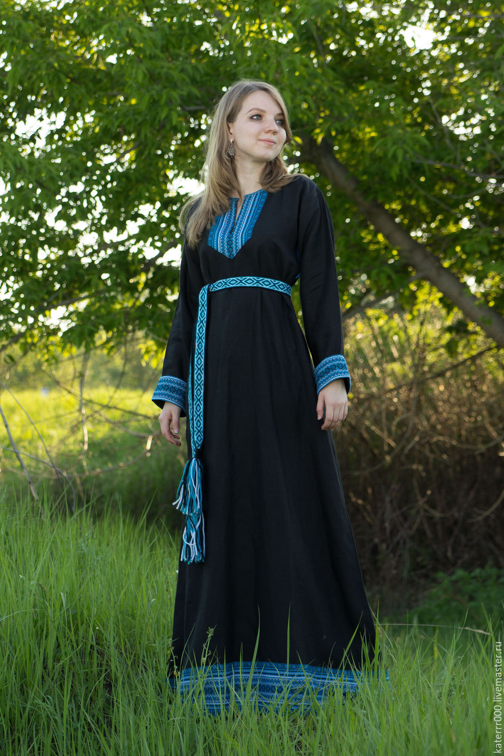 Women in Slavic costumes in Coimbatore