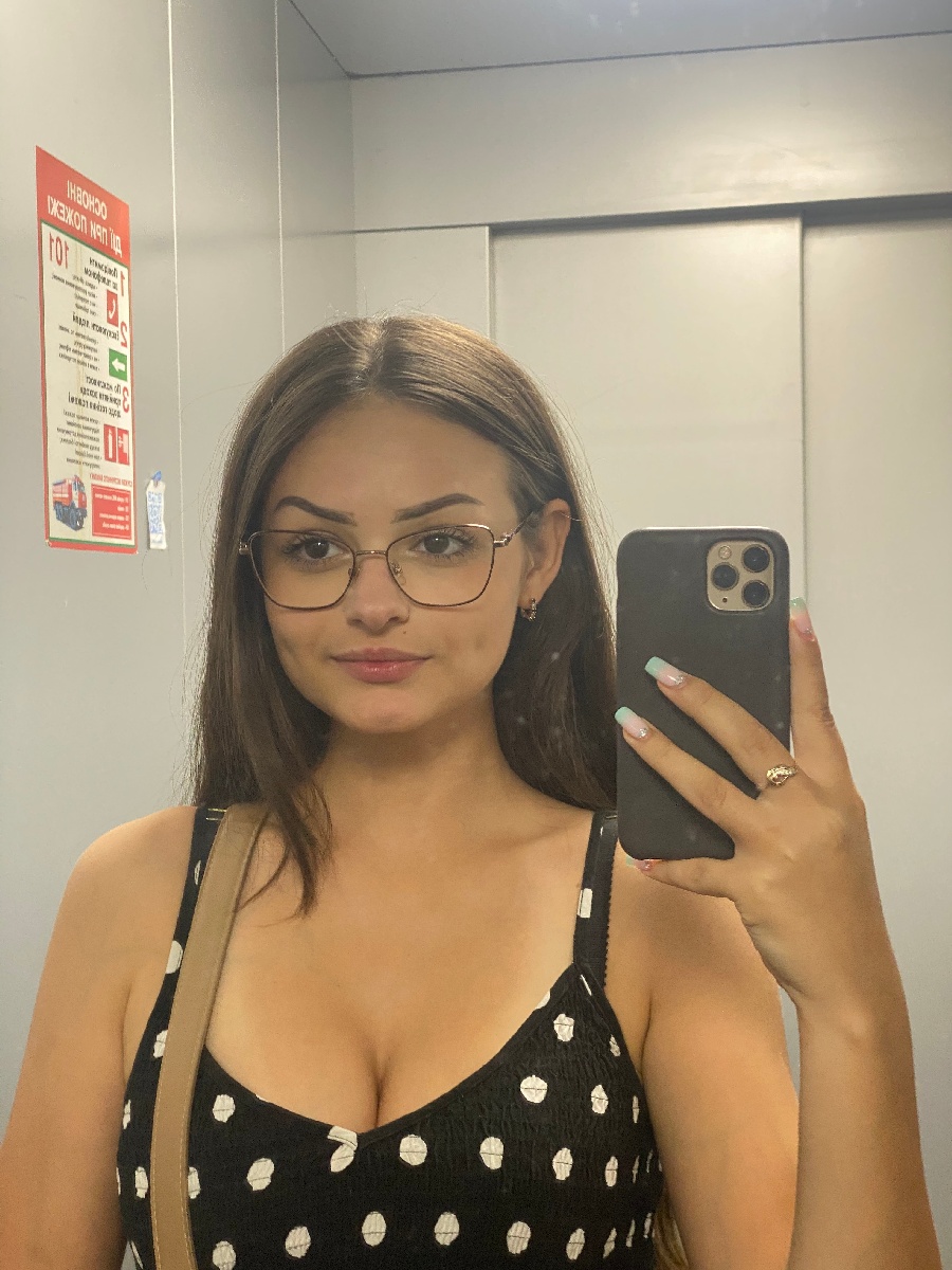 Sexy model Stacy in Coimbatore